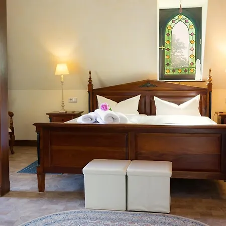 Zum Markgrafen Отель